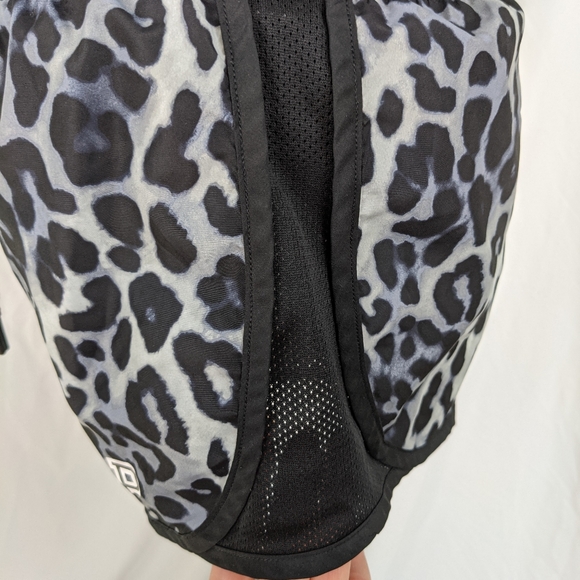 PINK EUC track jacket shorts snow leopard XS black - Picture 10 of 16